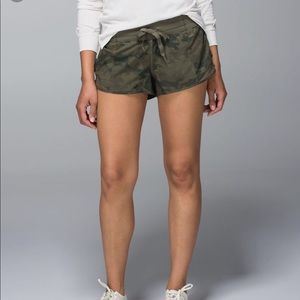Lululemon camouflaged shorts